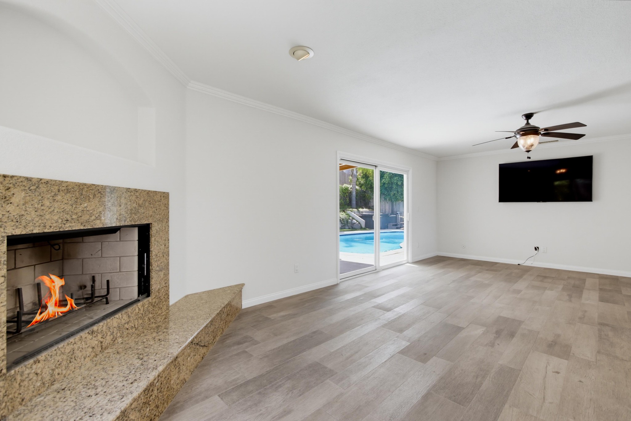 Virtual tour photo 14 of 67 for 9723 Roe Dr