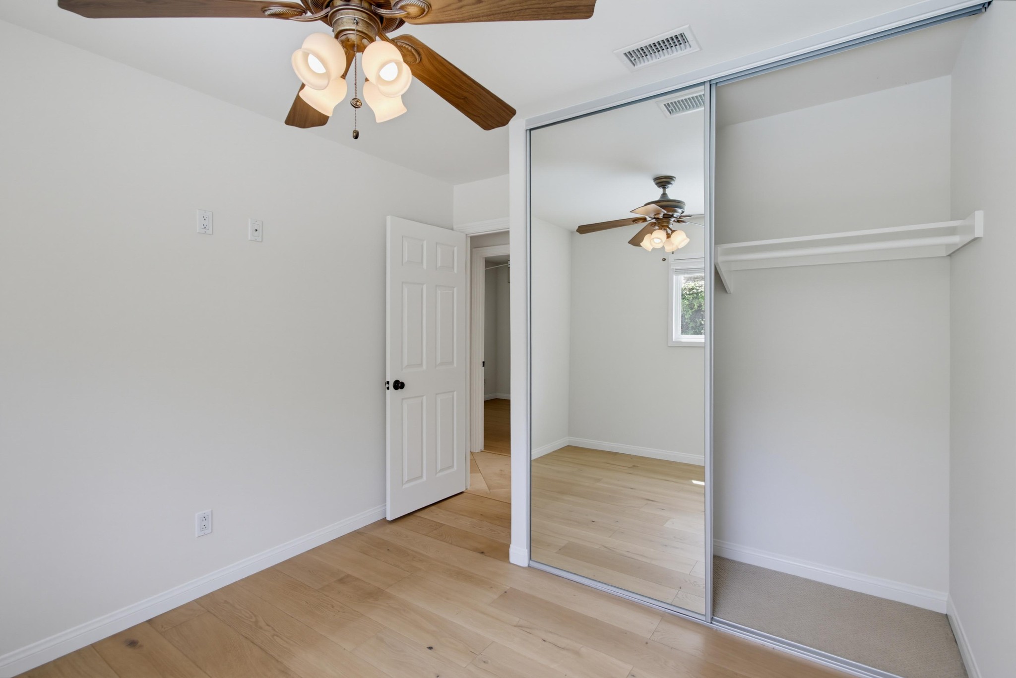Virtual tour photo 29 of 67 for 9723 Roe Dr
