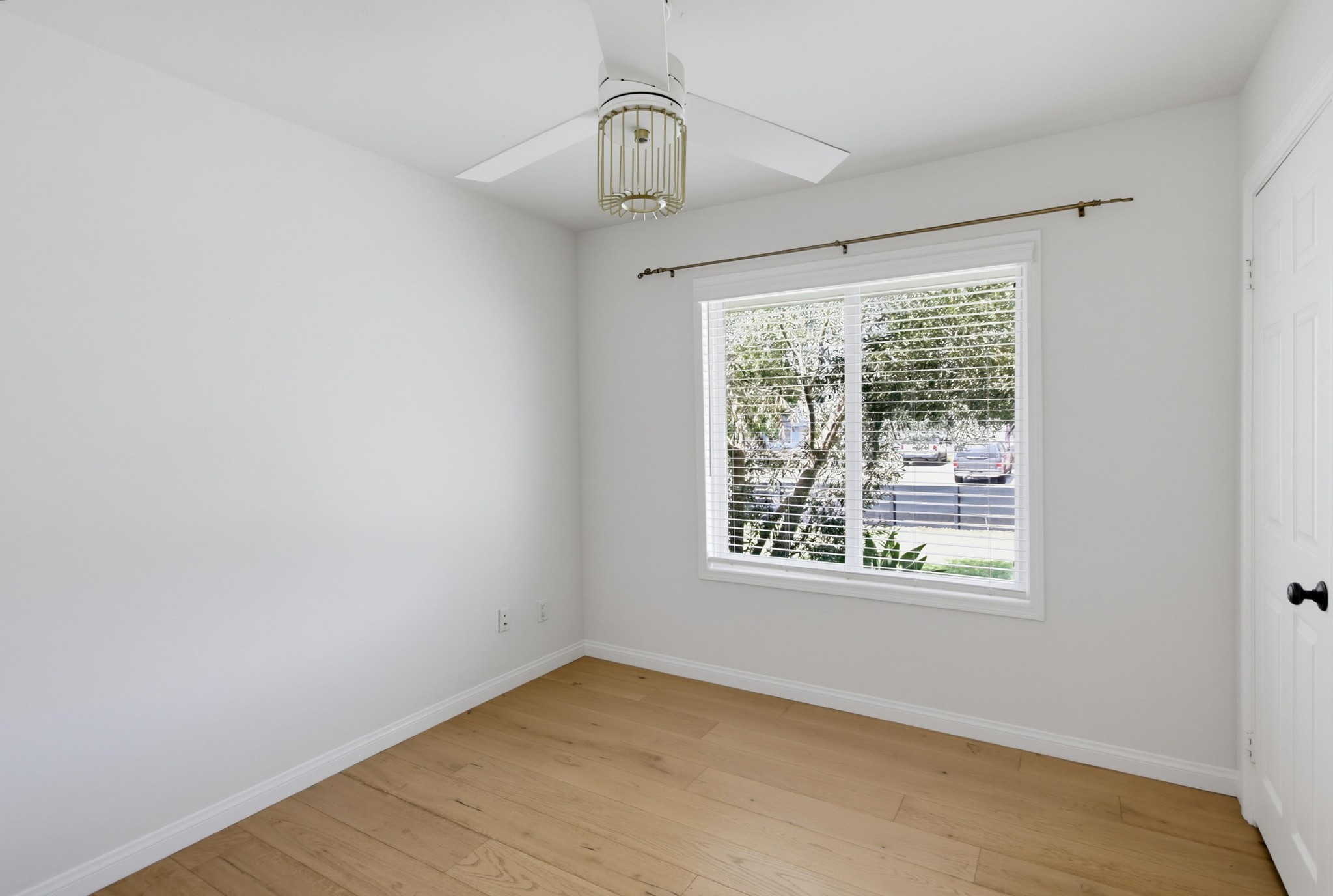 Virtual tour photo 30 of 67 for 9723 Roe Dr