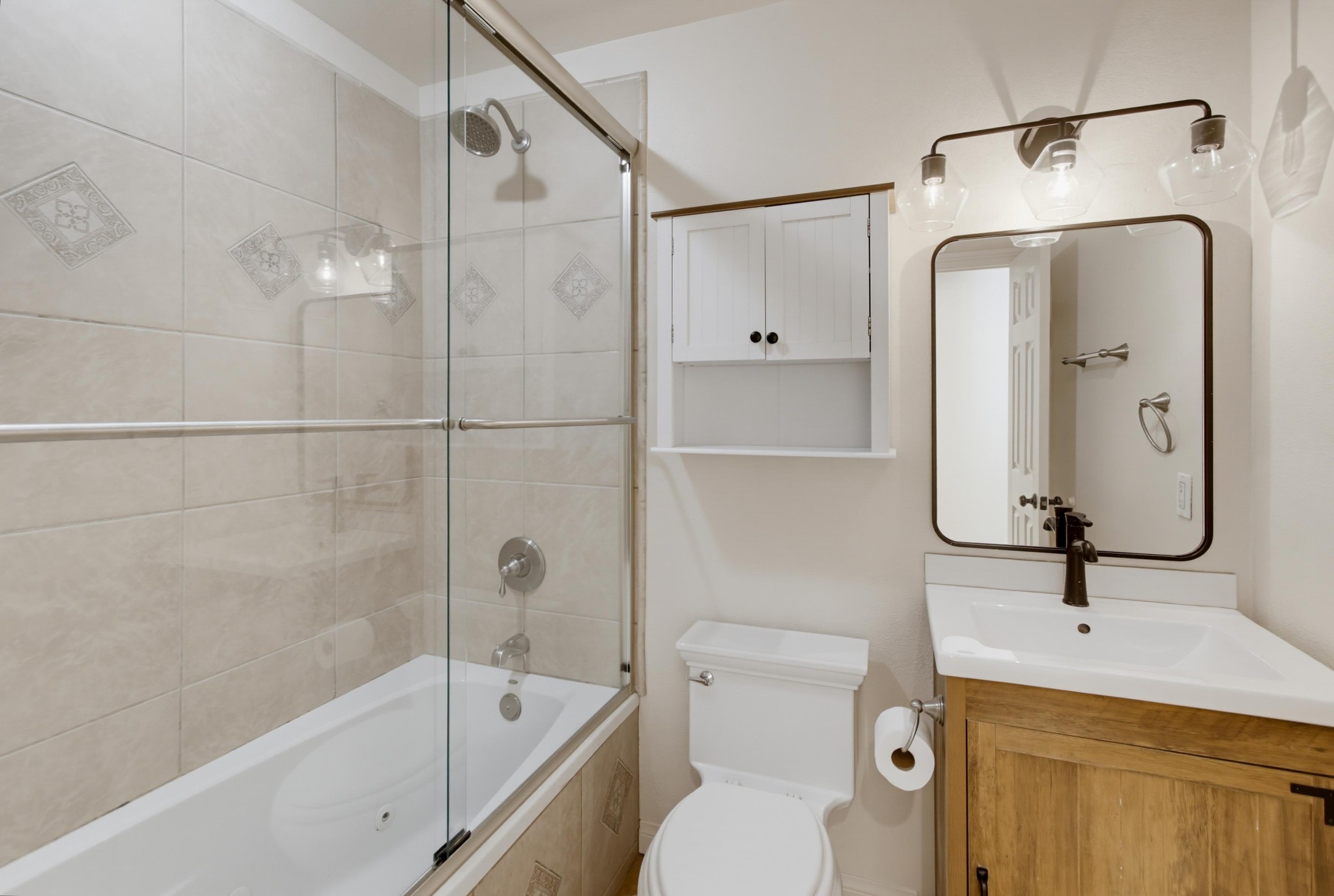 Virtual tour photo 32 of 67 for 9723 Roe Dr