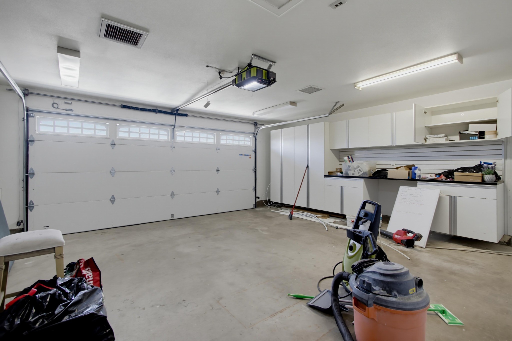 Virtual tour photo 43 of 67 for 9723 Roe Dr
