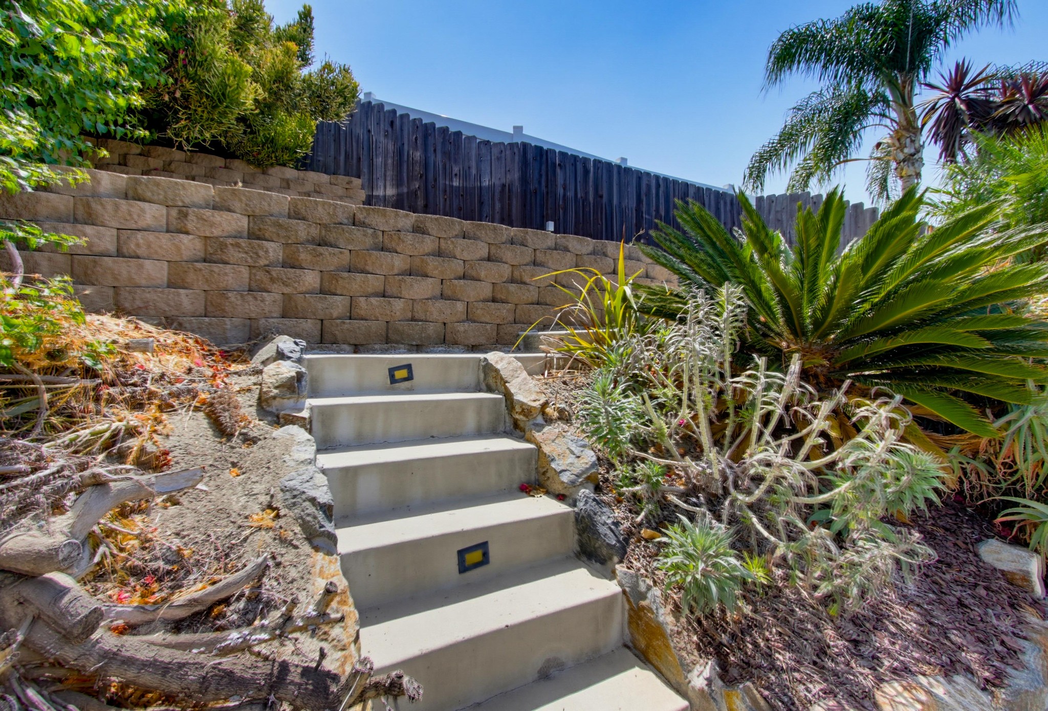 Virtual tour photo 52 of 67 for 9723 Roe Dr