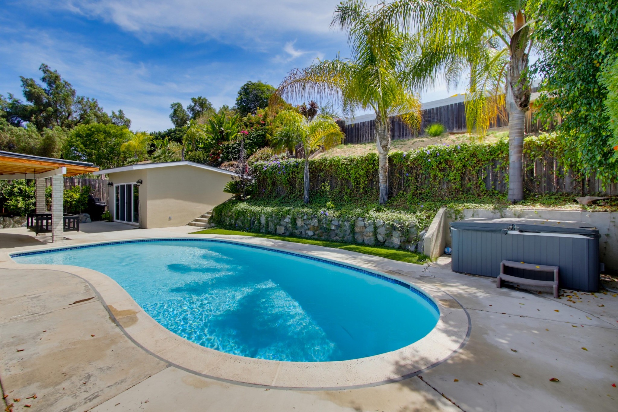 Virtual tour photo 61 of 67 for 9723 Roe Dr