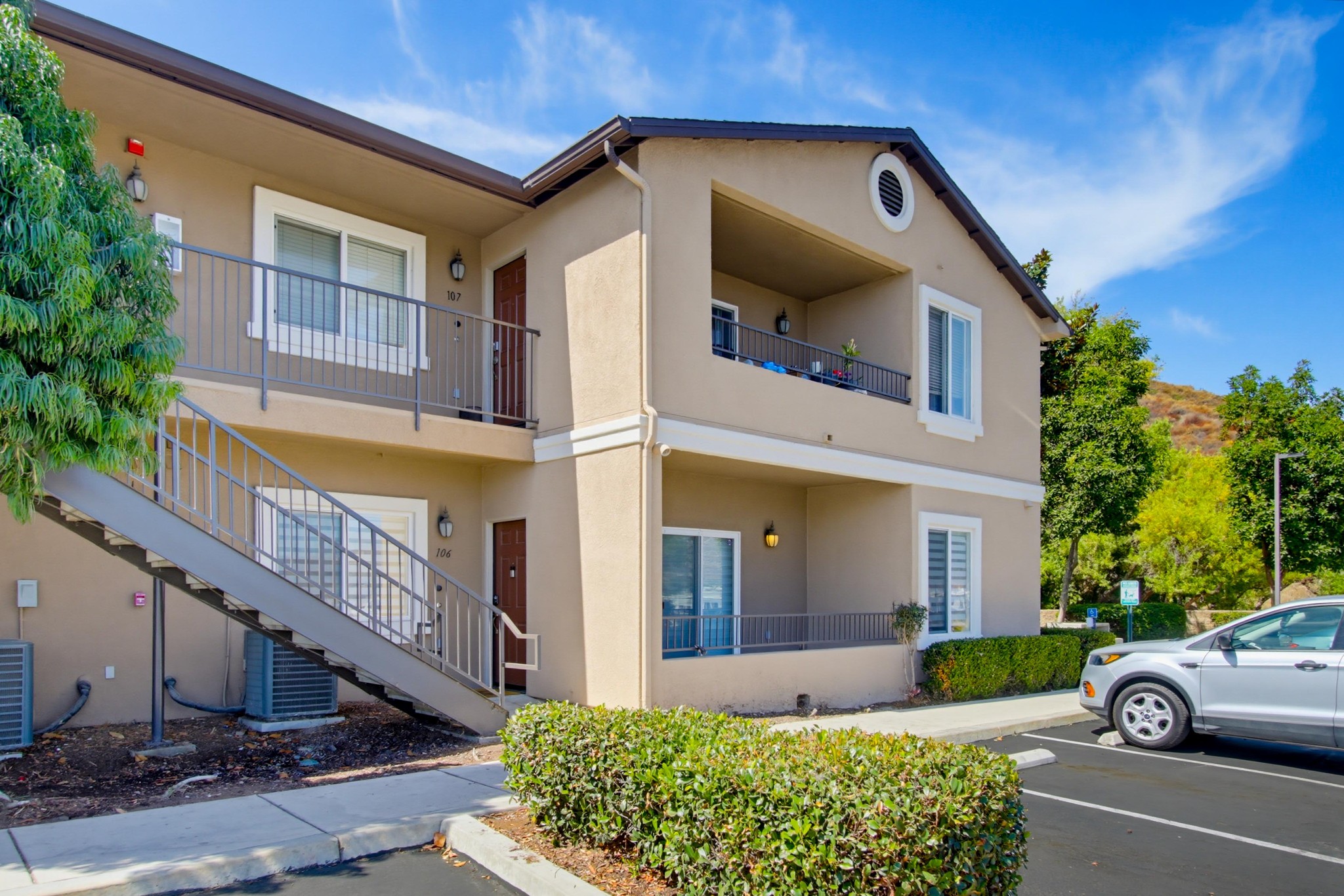 Virtual tour photo 5 of 50 for 9728 Marilla Dr Unit 106