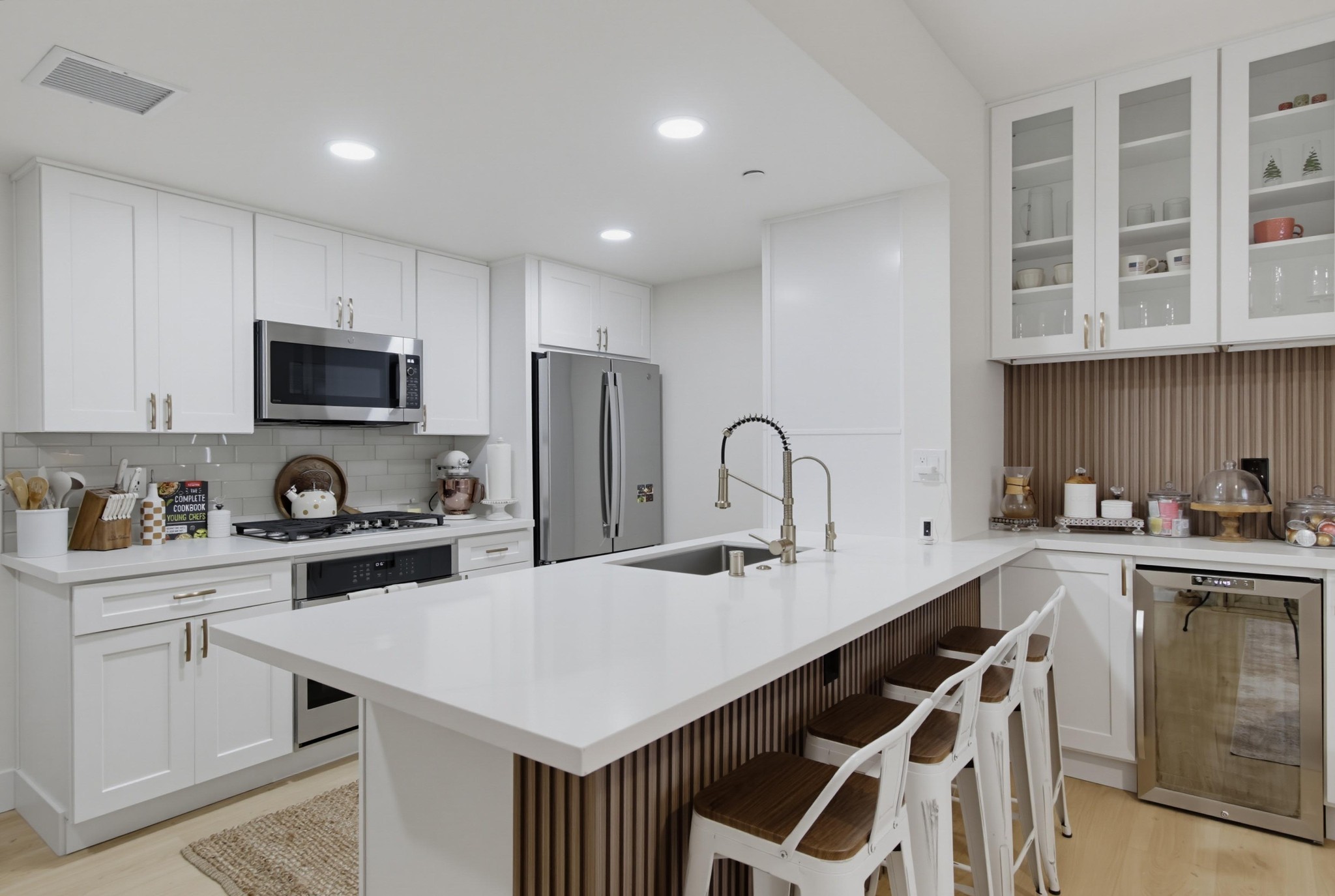 Virtual tour photo 13 of 50 for 9728 Marilla Dr Unit 106