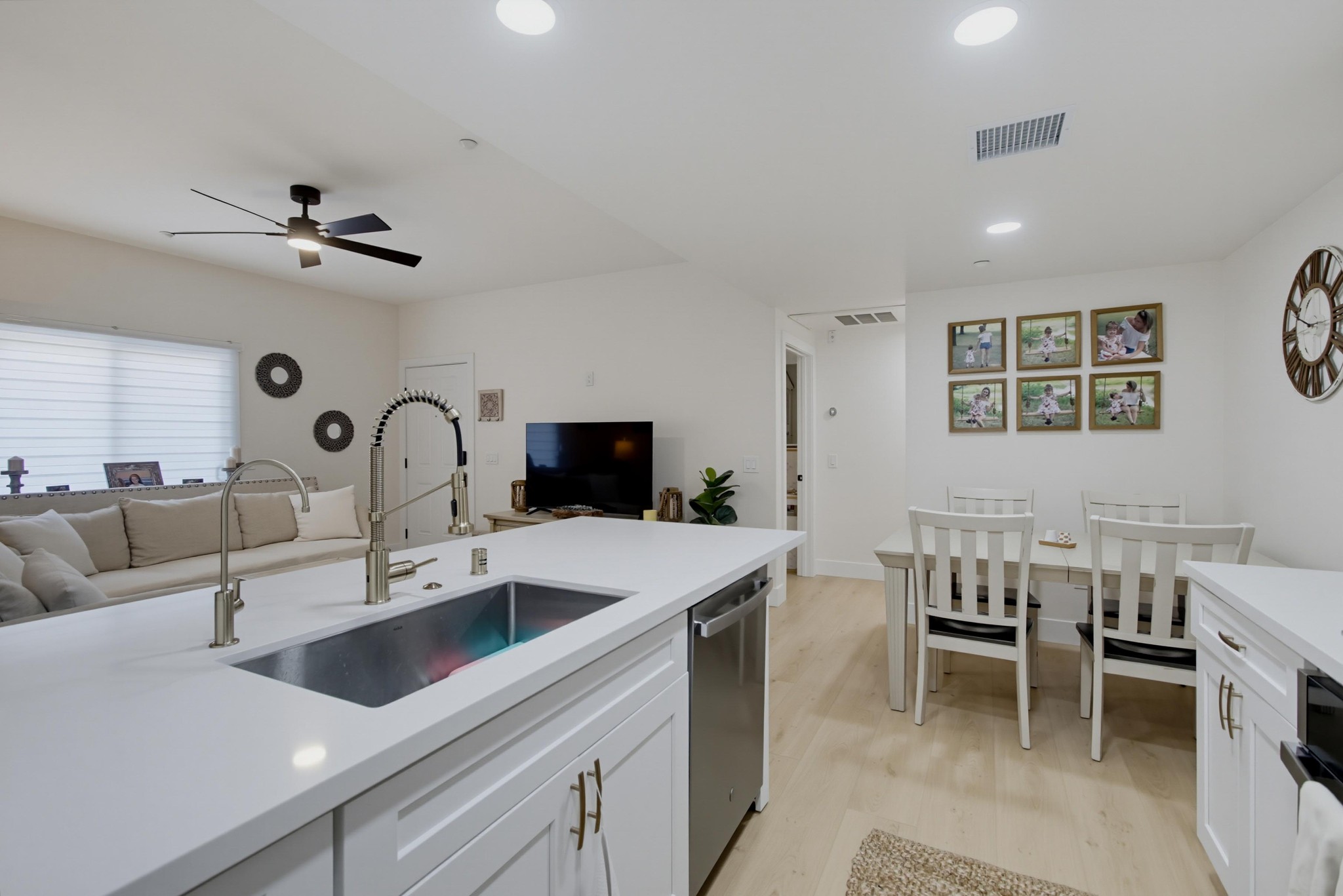 Virtual tour photo 16 of 50 for 9728 Marilla Dr Unit 106