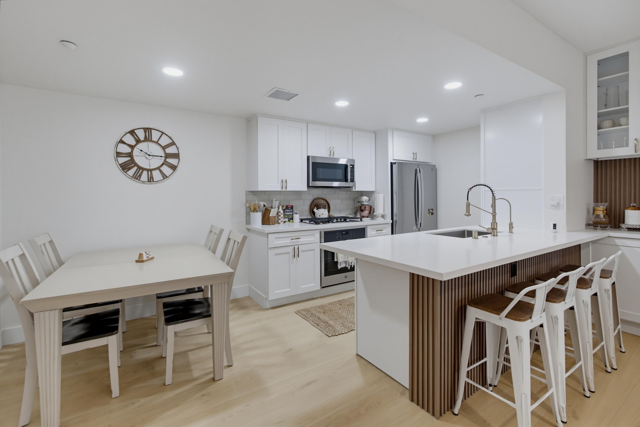 Virtual tour photo 17 of 50 for 9728 Marilla Dr Unit 106