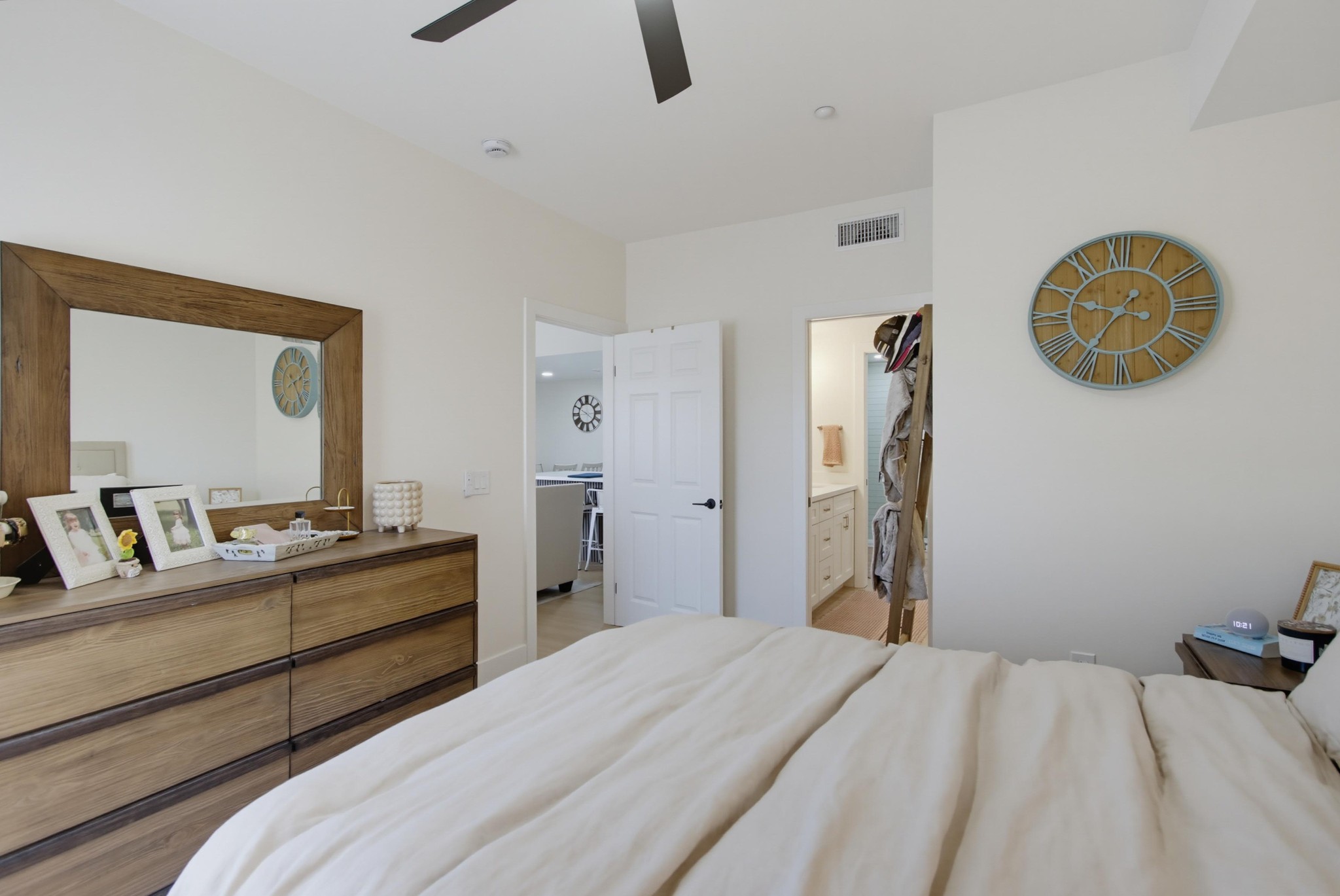 Virtual tour photo 27 of 50 for 9728 Marilla Dr Unit 106
