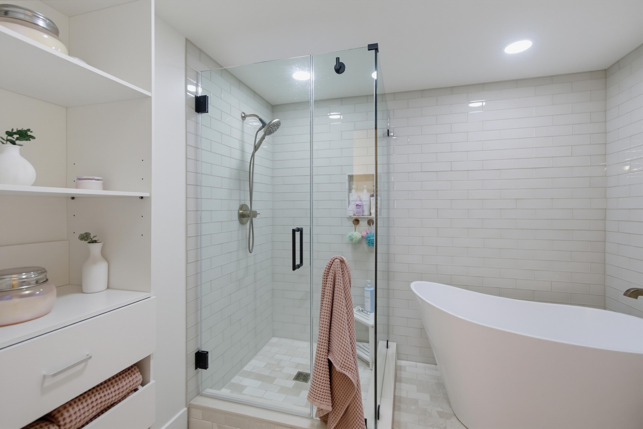 Virtual tour photo 34 of 50 for 9728 Marilla Dr Unit 106