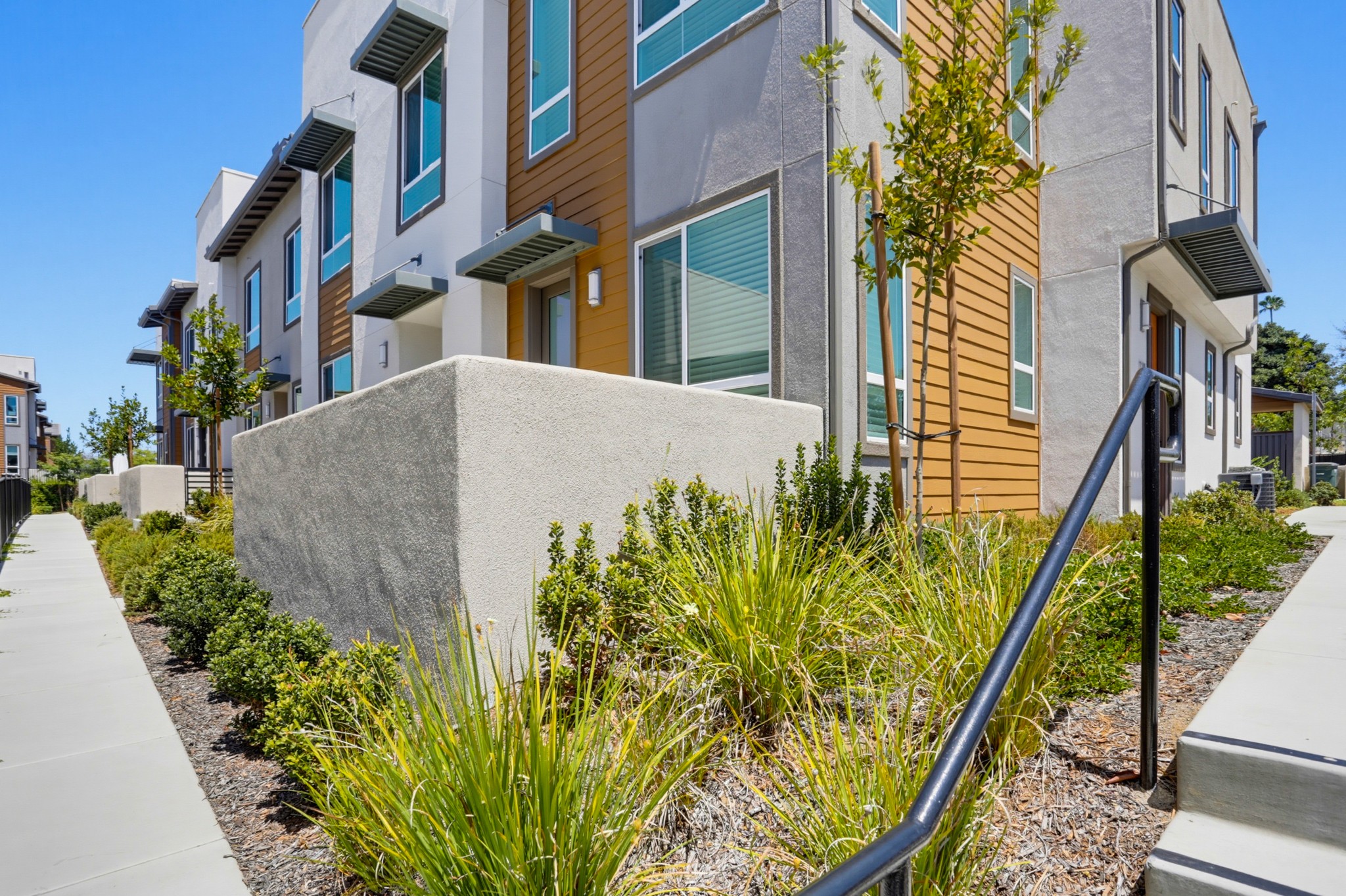 Virtual tour photo 3 of 43 for 973 Bradley Wy