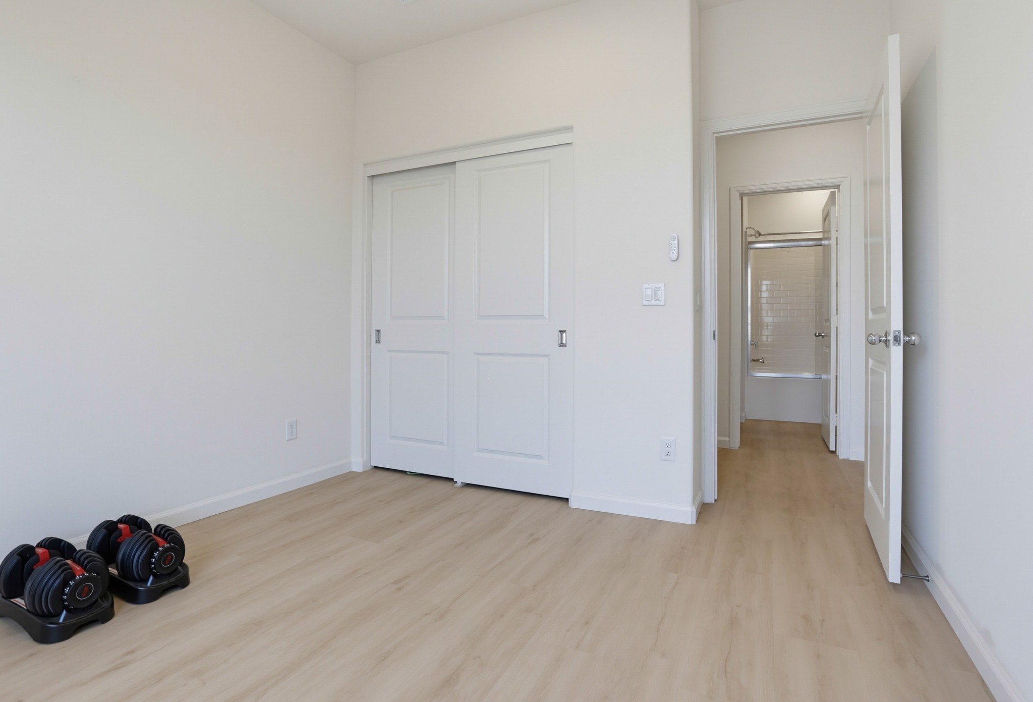 Virtual tour photo 30 of 43 for 973 Bradley Wy