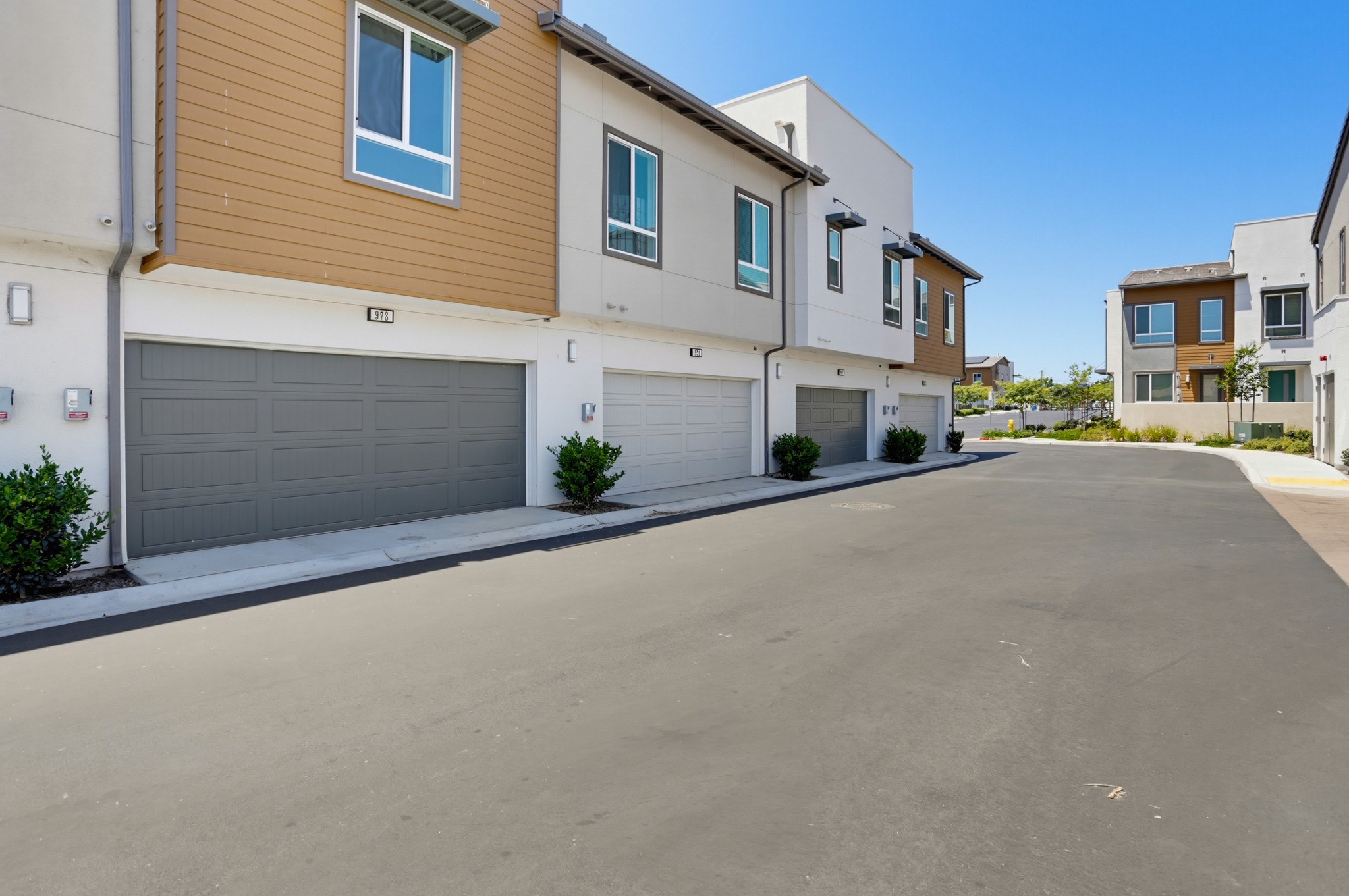 Virtual tour photo 36 of 43 for 973 Bradley Wy