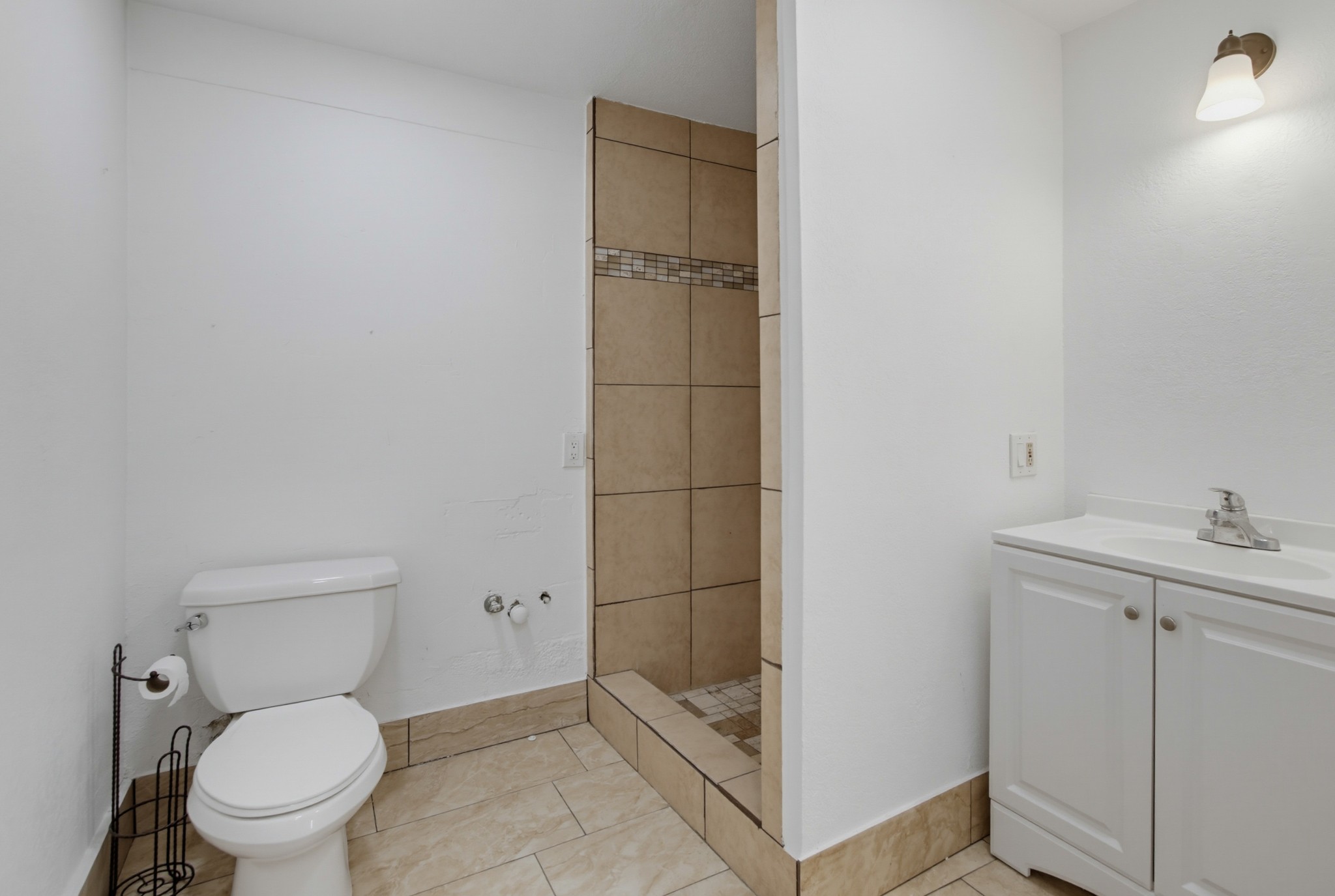 Virtual tour photo 37 of 66 for 9735 Del Dios Rd