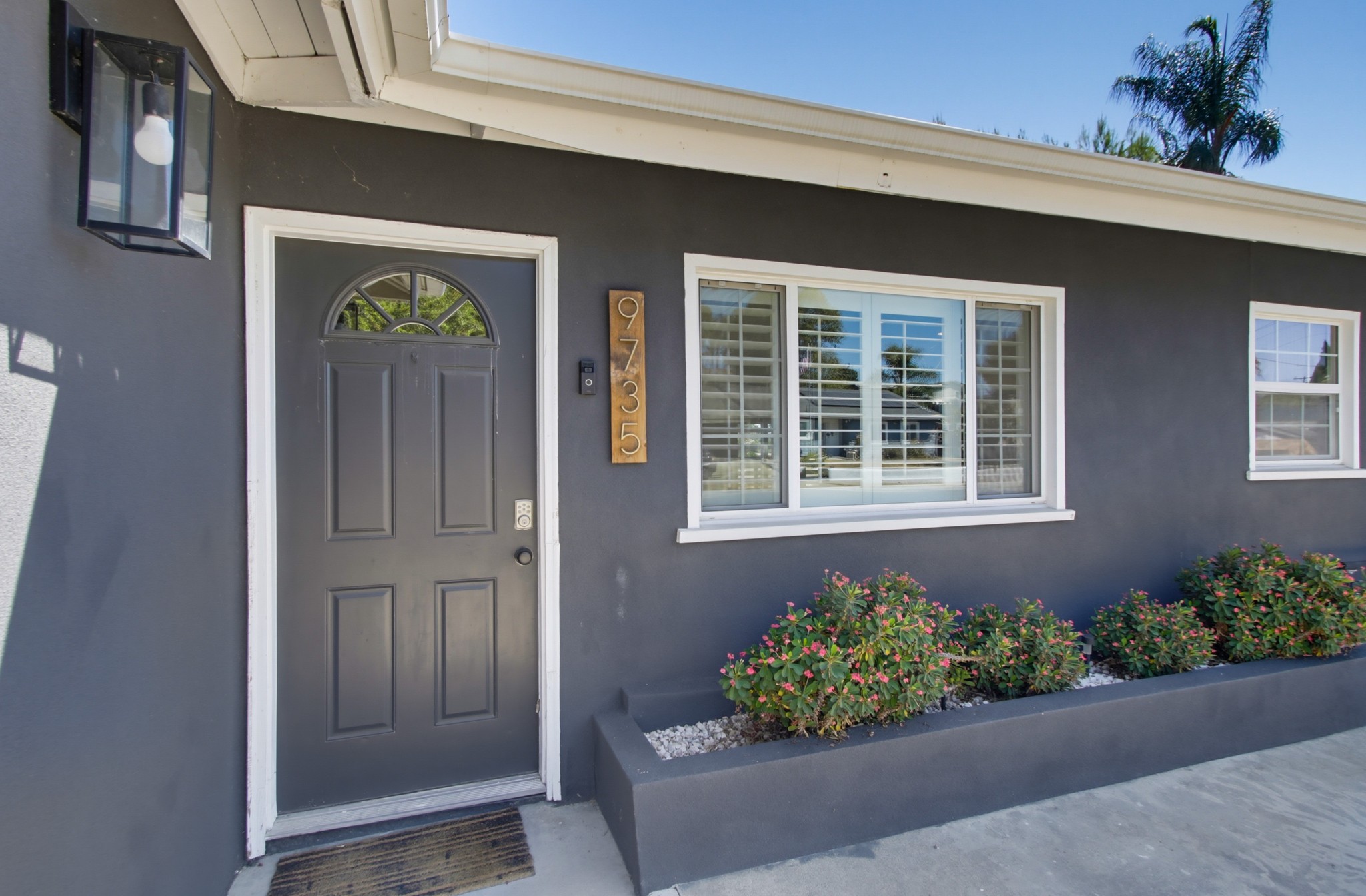 Virtual tour photo 5 of 65 for 9735 Vomac Rd