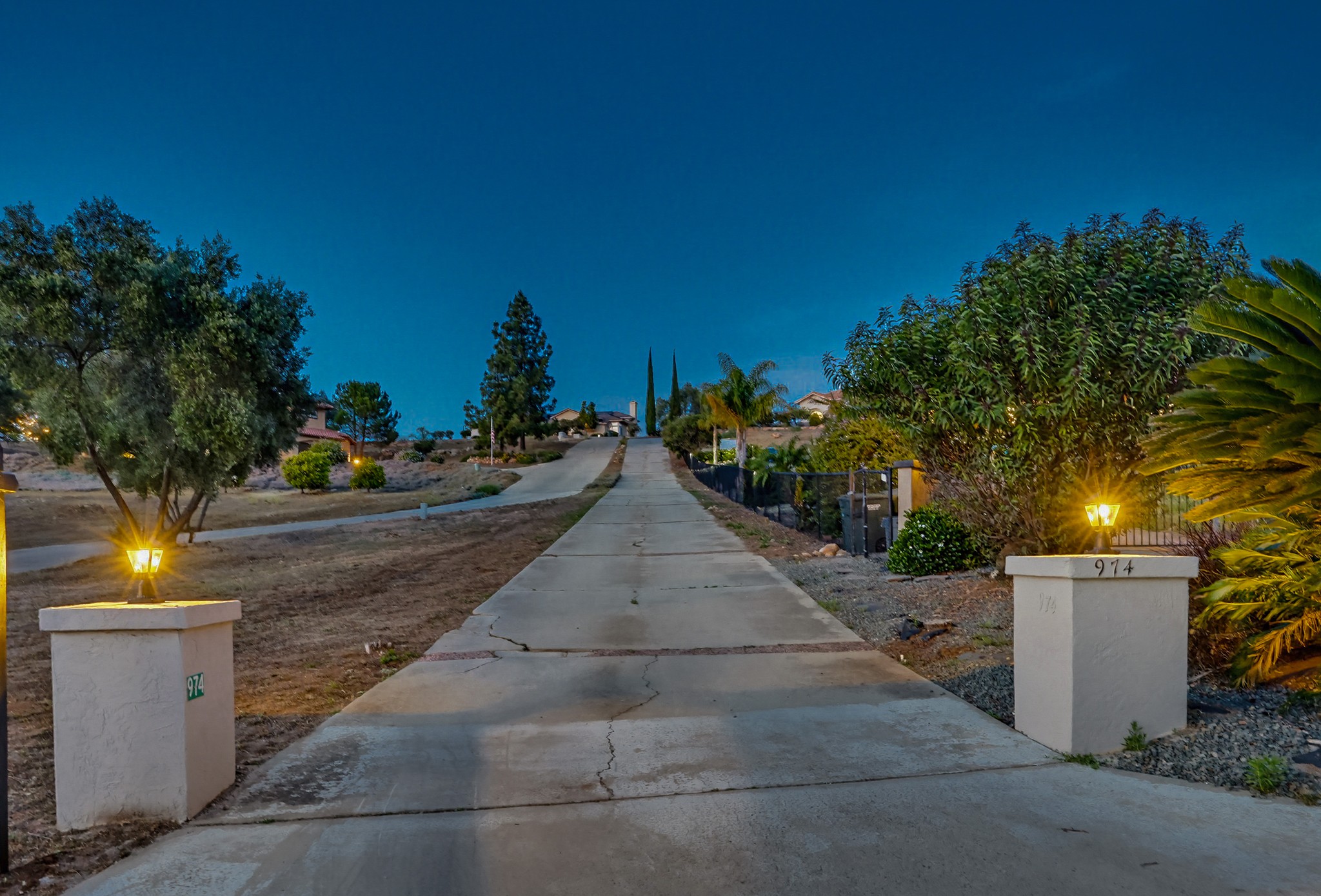 Virtual tour photo 1 of 136 for 974 Bremen Way
