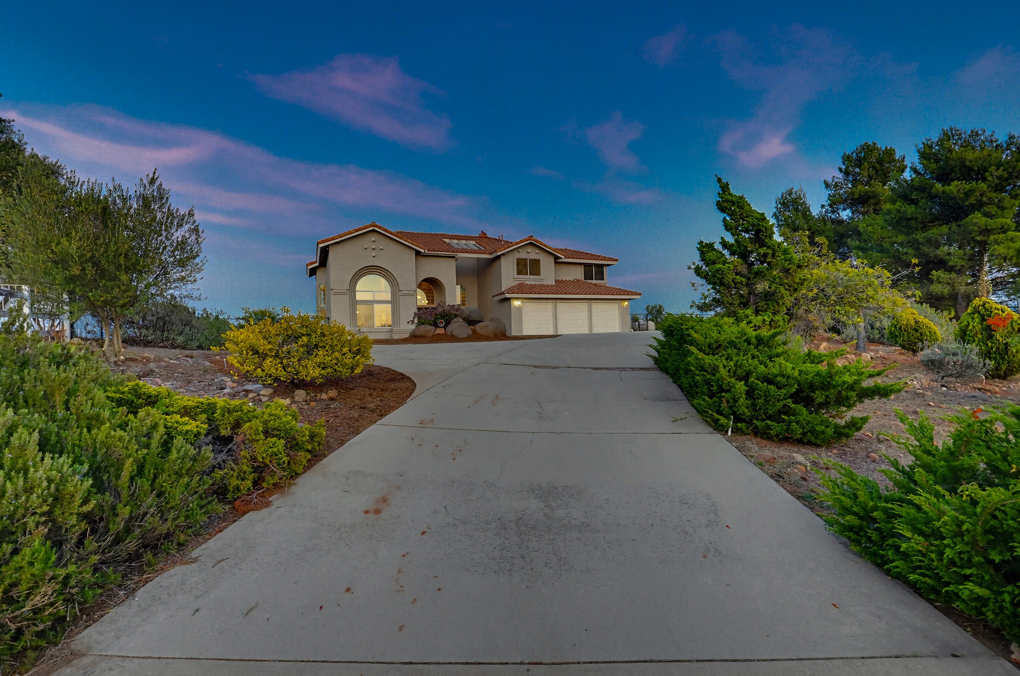 Virtual tour photo 7 of 136 for 974 Bremen Way