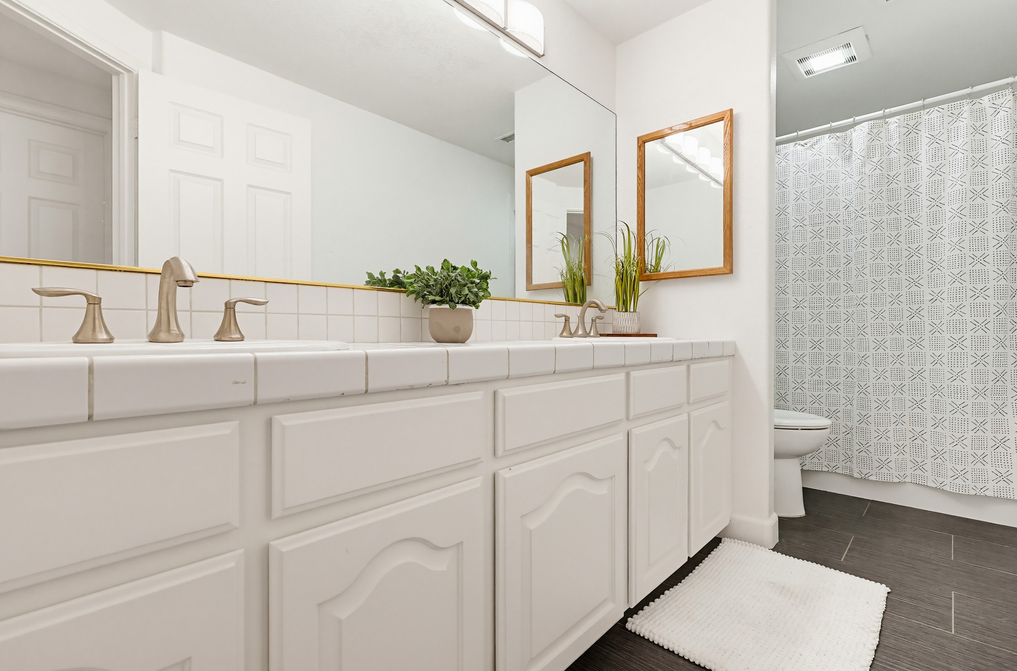 Virtual tour photo 105 of 136 for 974 Bremen Way