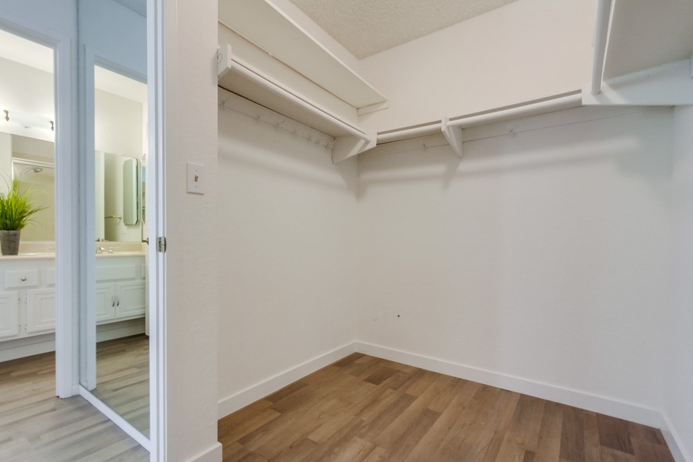 Virtual tour photo 25 of 45 for 9741 Paseo Montril