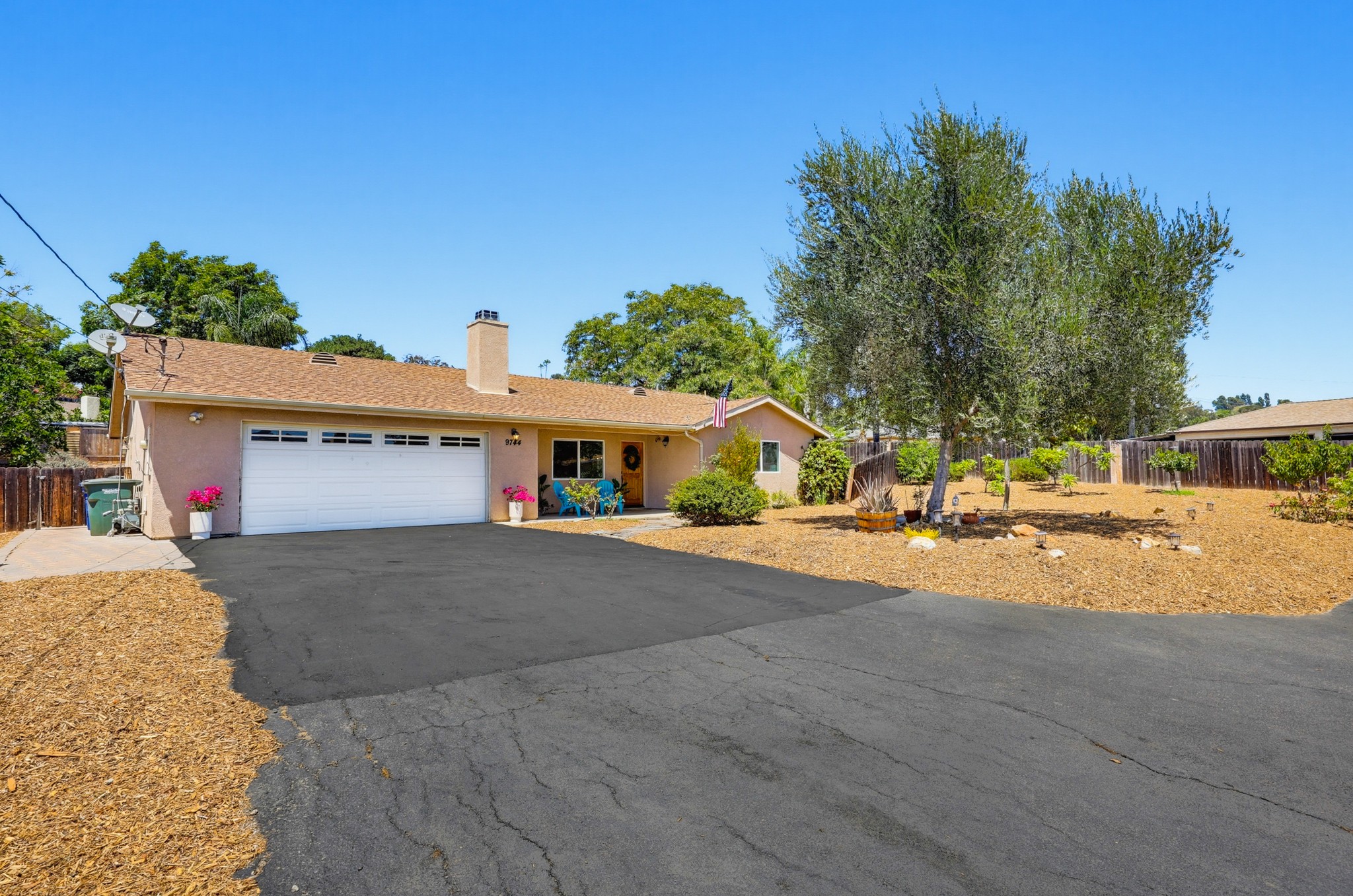 Virtual tour photo 3 of 76 for 9744 Sierra Madre Rd