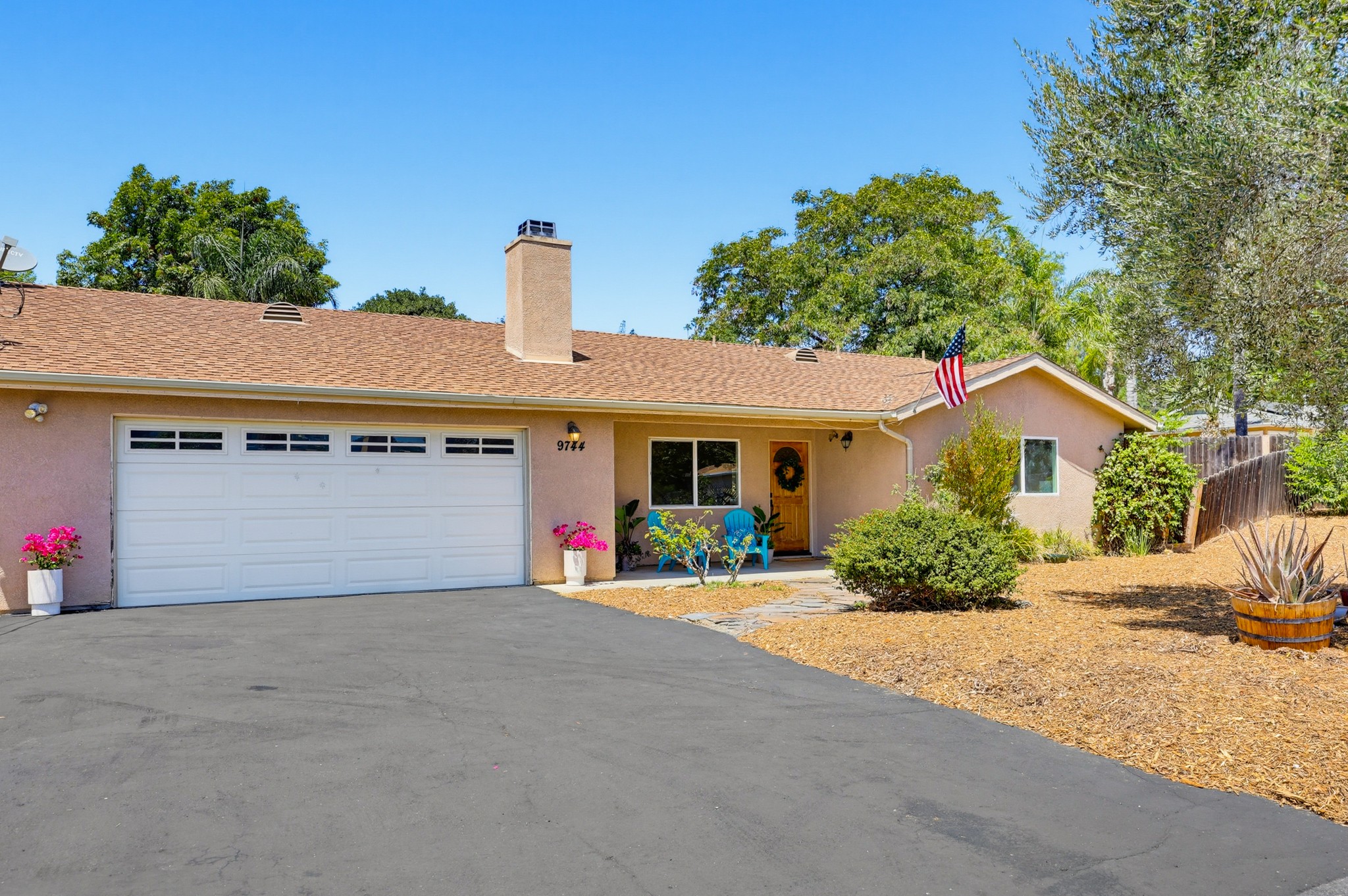 Virtual tour photo 6 of 76 for 9744 Sierra Madre Rd