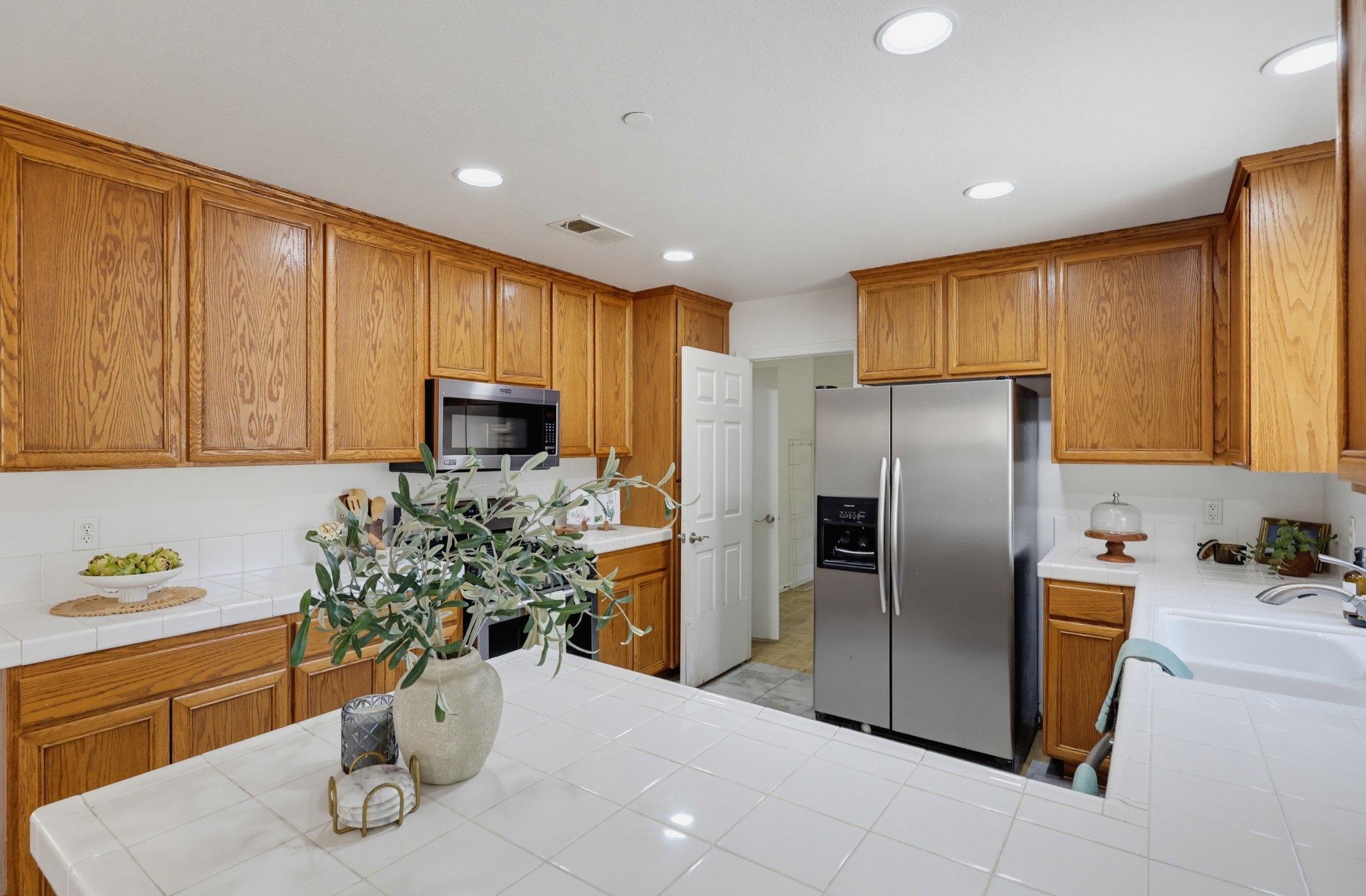 Virtual tour photo 23 of 76 for 9744 Sierra Madre Rd