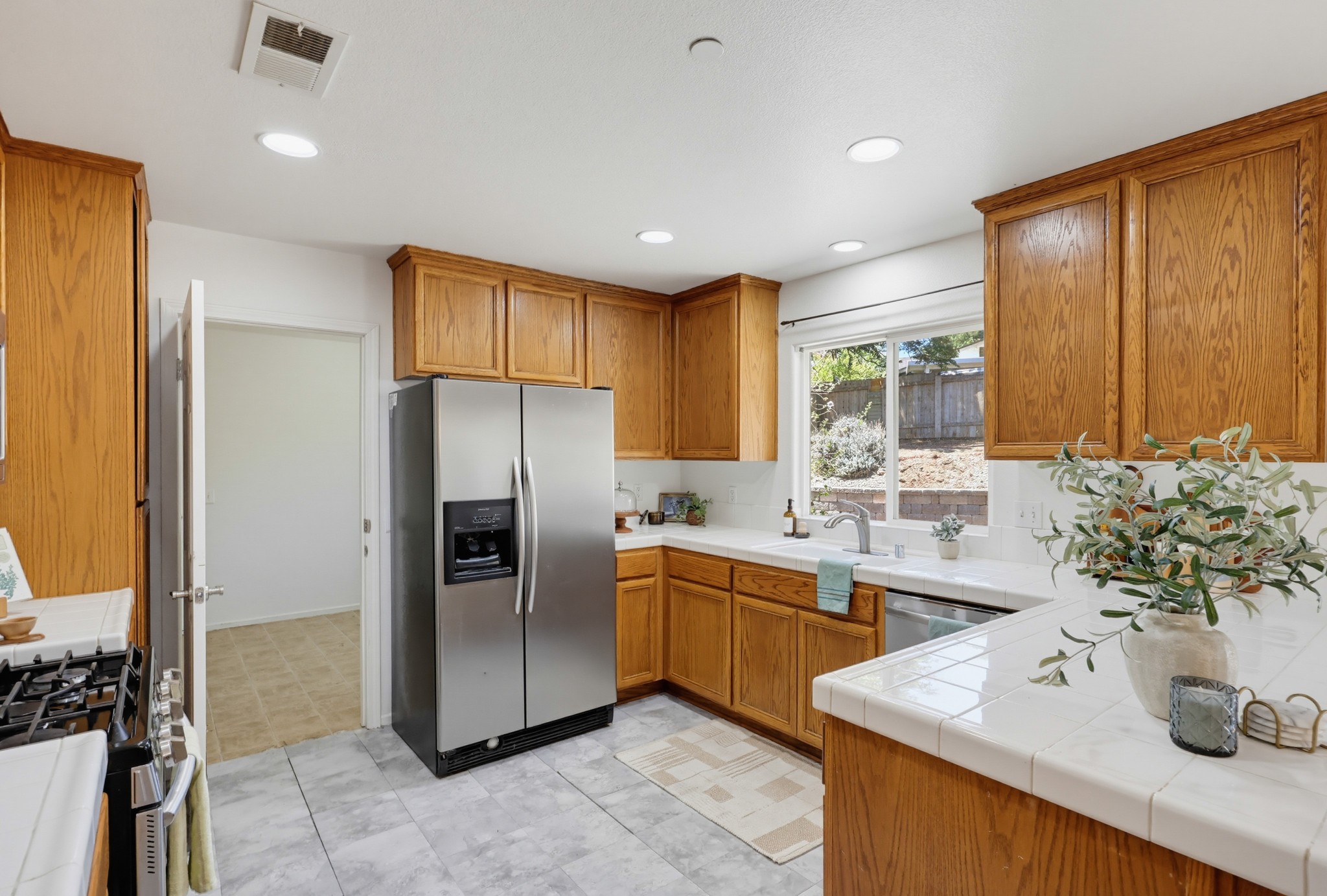 Virtual tour photo 24 of 76 for 9744 Sierra Madre Rd
