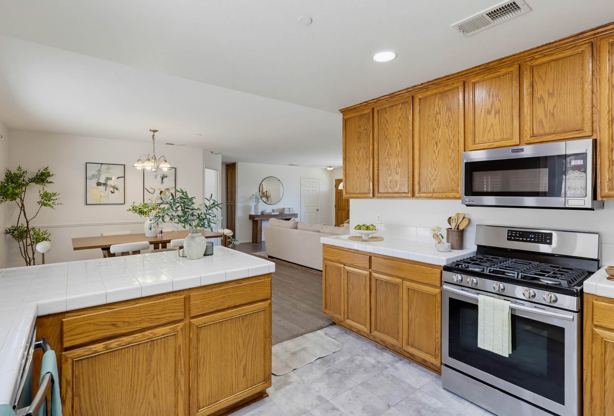 Virtual tour photo 27 of 76 for 9744 Sierra Madre Rd