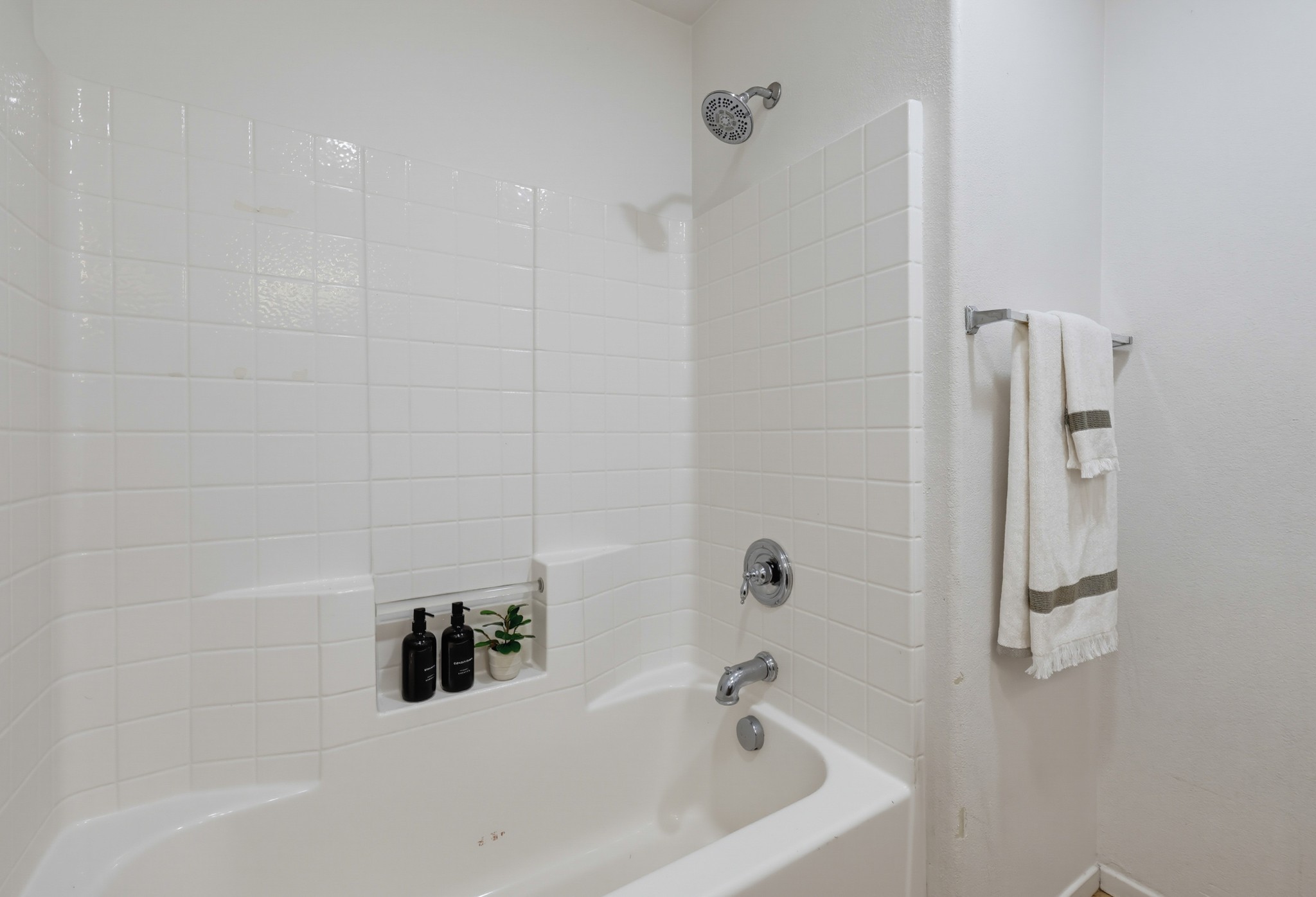 Virtual tour photo 35 of 76 for 9744 Sierra Madre Rd