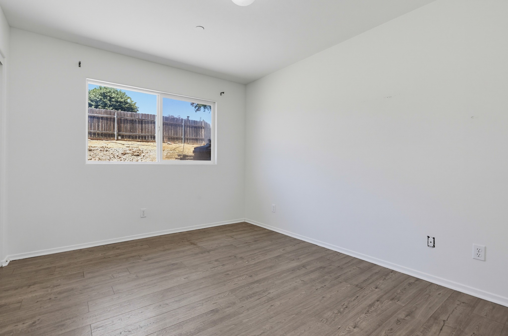 Virtual tour photo 37 of 76 for 9744 Sierra Madre Rd