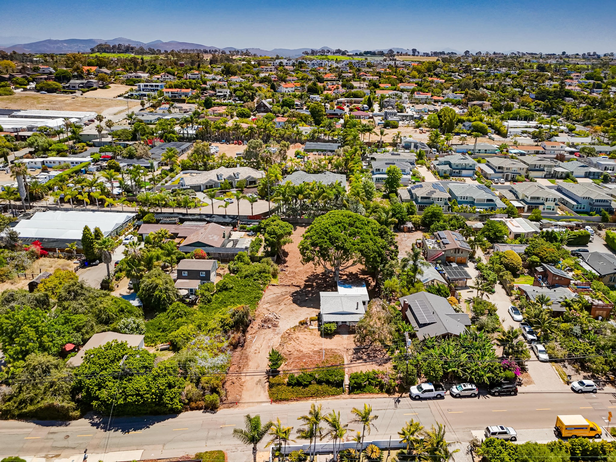 Virtual tour photo 21 of 39 for 975 Urania Ave