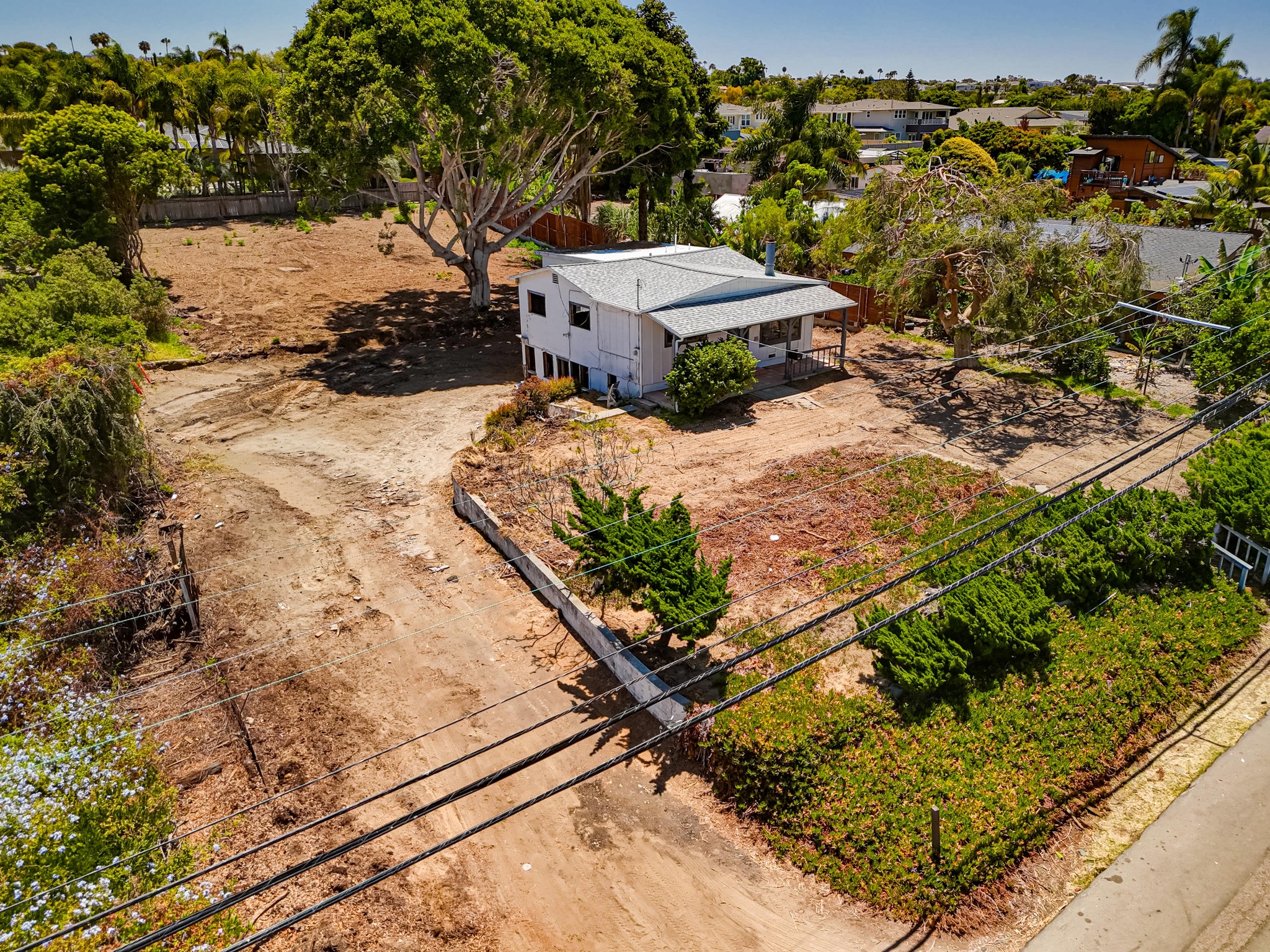 Virtual tour photo 40 of 39 for 975 Urania Ave