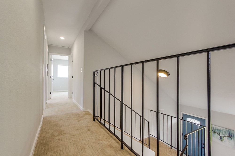 Virtual tour photo 25 of 47 for 976 Di Marino St