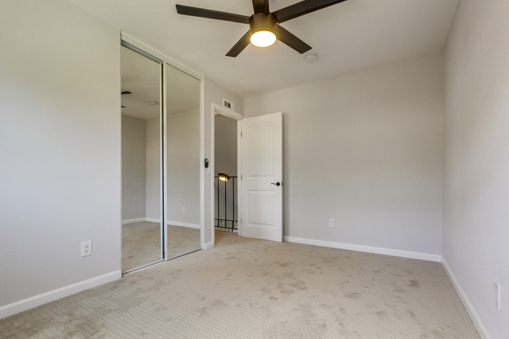 Virtual tour photo 33 of 47 for 976 Di Marino St