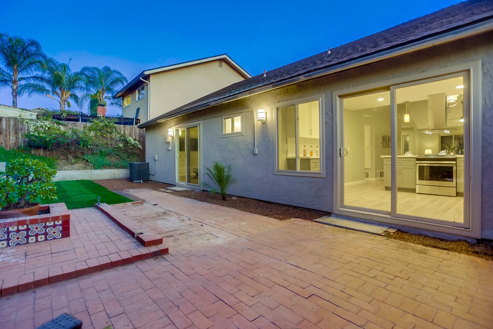 Virtual tour photo 12 of 63 for 9770 Benavente Pl