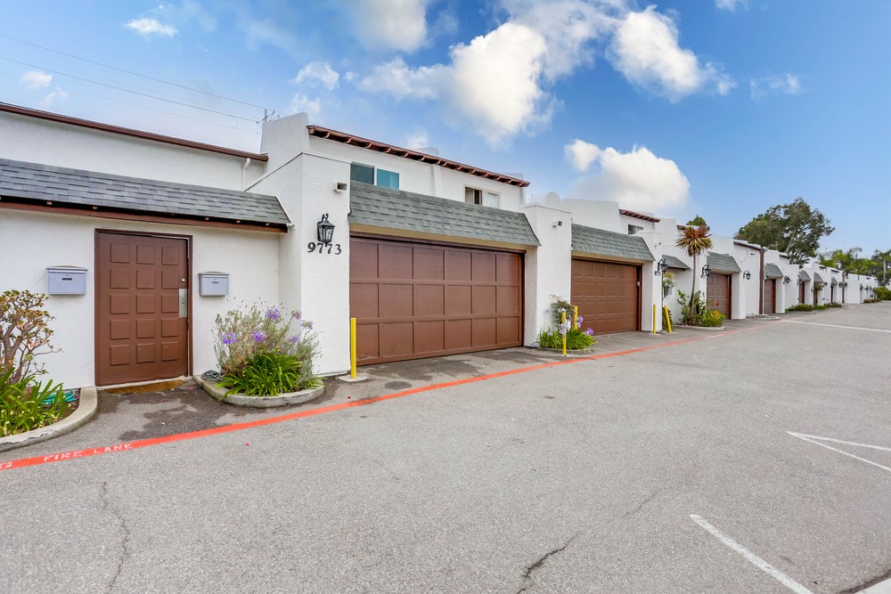 Virtual tour photo 3 of 42 for 9773 Genesee Ave