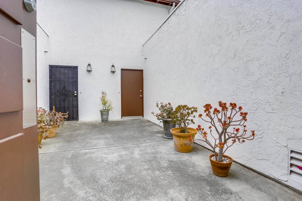 Virtual tour photo 4 of 42 for 9773 Genesee Ave