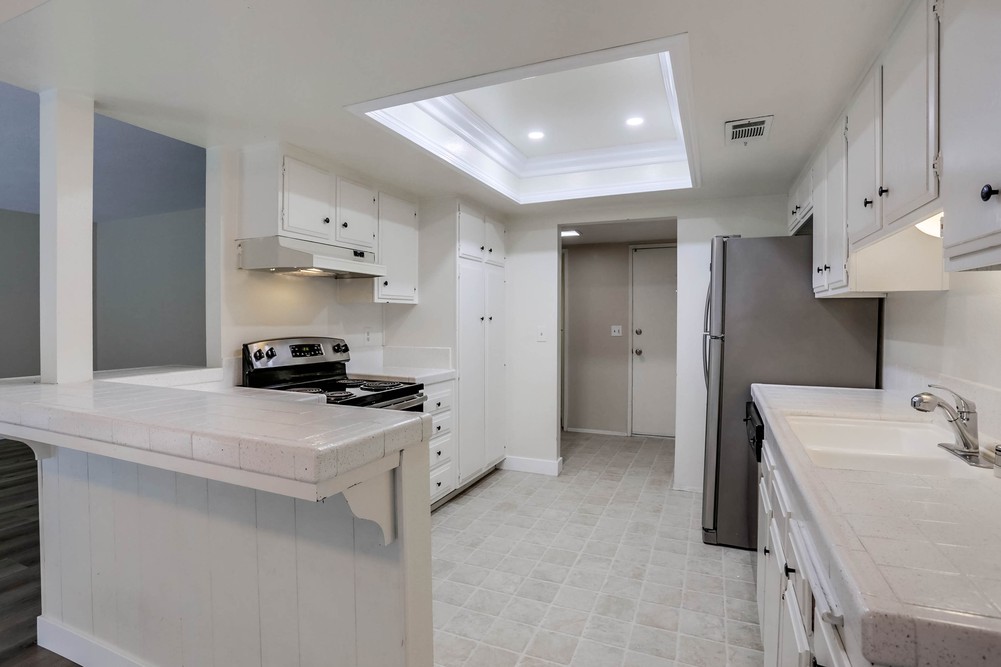 Virtual tour photo 14 of 42 for 9773 Genesee Ave