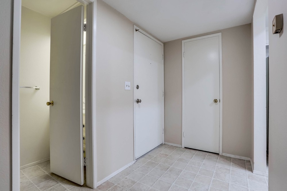 Virtual tour photo 18 of 42 for 9773 Genesee Ave