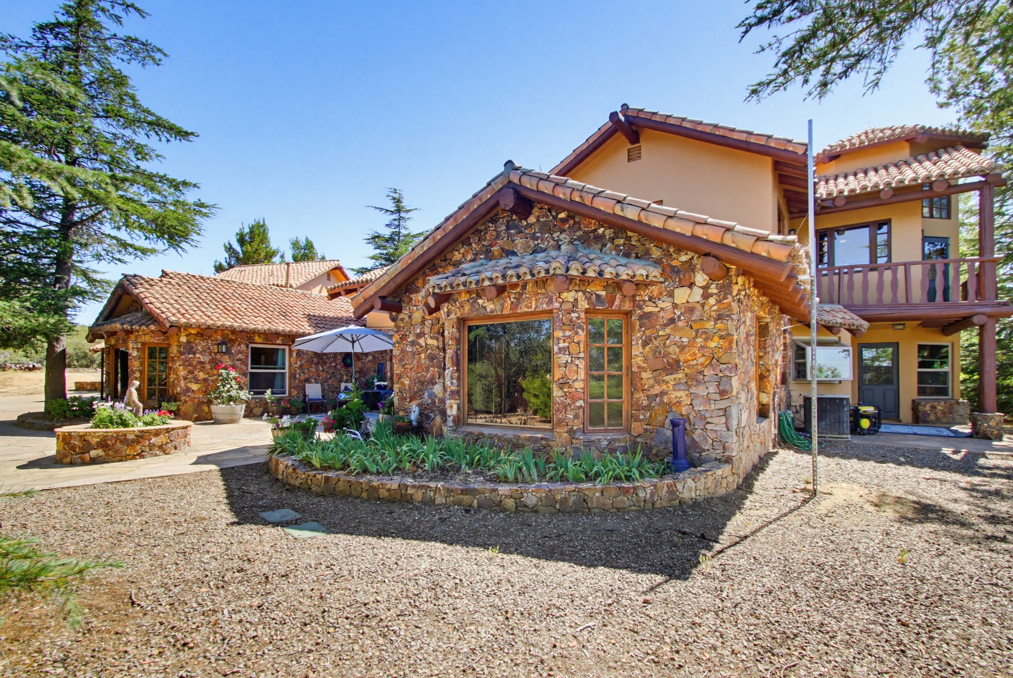 Virtual tour photo 7 of 150 for 9776 Chiquita Rd