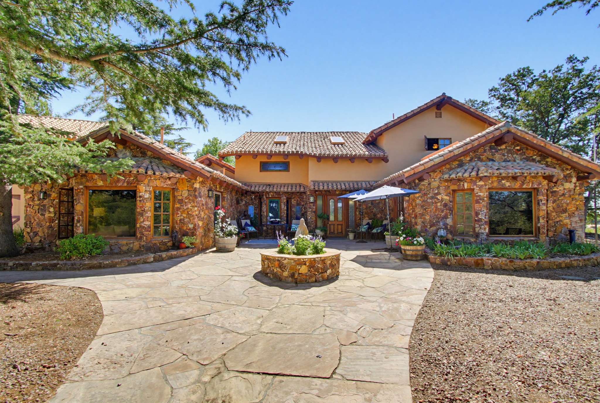 Virtual tour photo 8 of 150 for 9776 Chiquita Rd