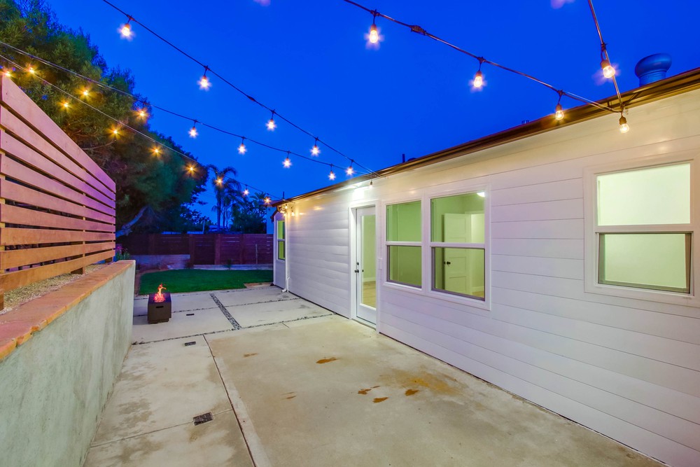 Virtual tour photo 10 of 71 for 978 Manor Way