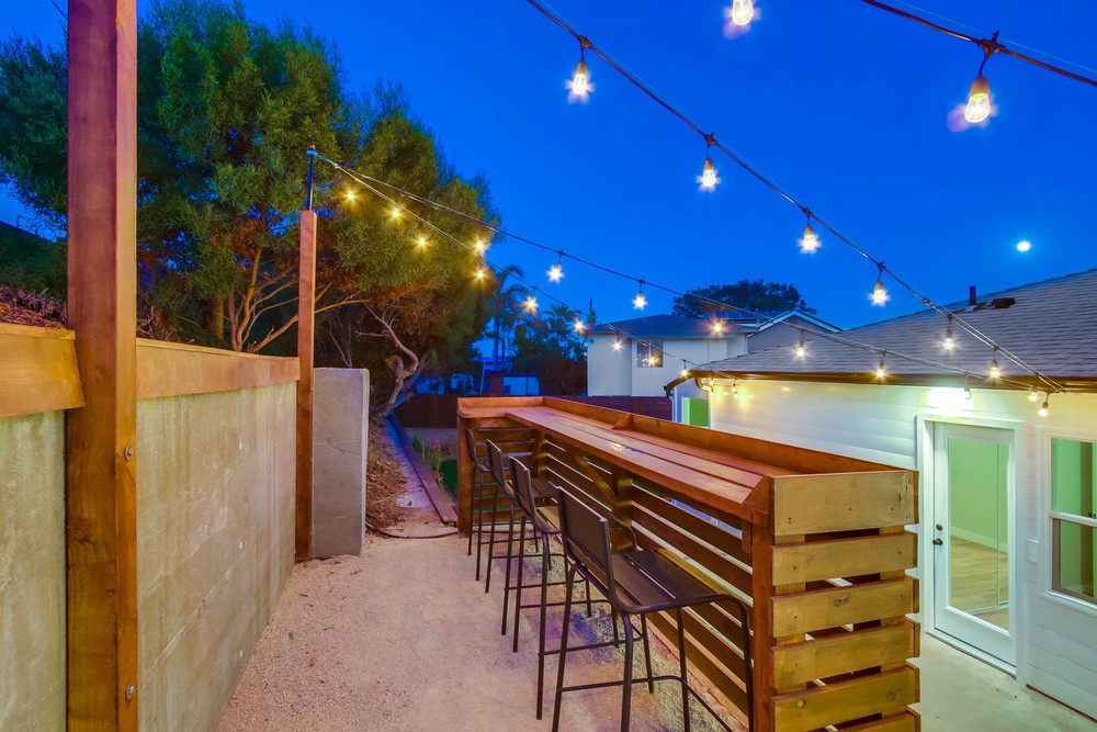 Virtual tour photo 16 of 71 for 978 Manor Way