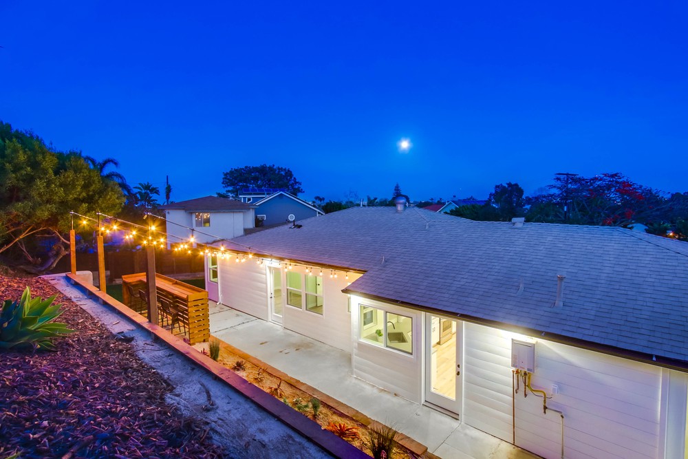 Virtual tour photo 18 of 71 for 978 Manor Way