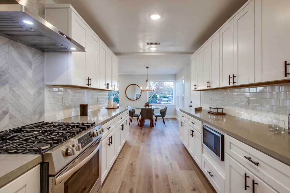 Virtual tour photo 32 of 71 for 978 Manor Way