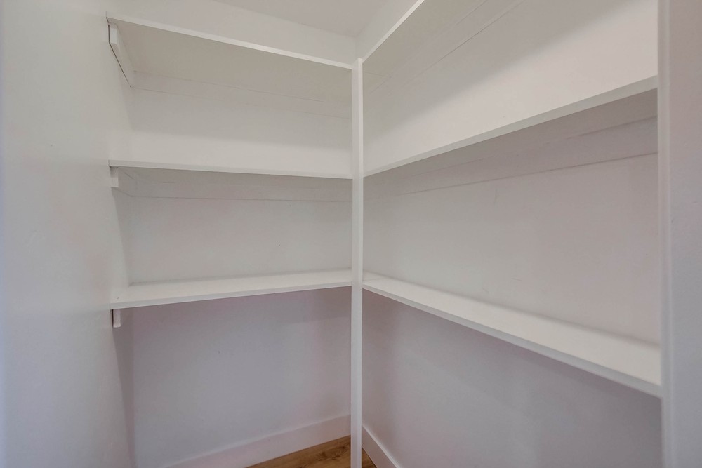 Virtual tour photo 33 of 71 for 978 Manor Way