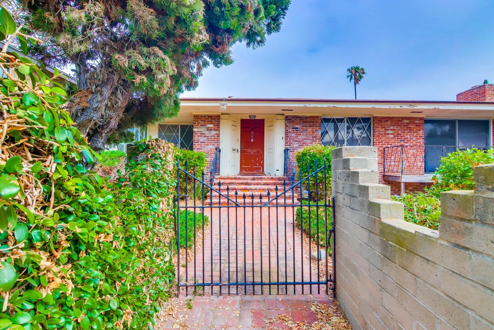 Virtual tour photo 3 of 54 for 980 Scott St