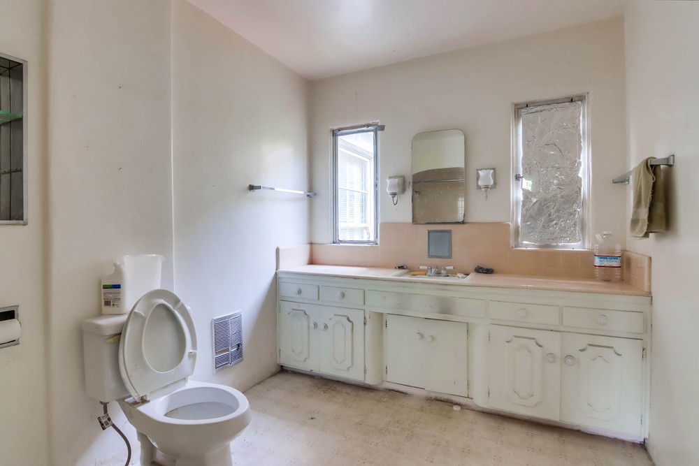 Virtual tour photo 35 of 54 for 980 Scott St