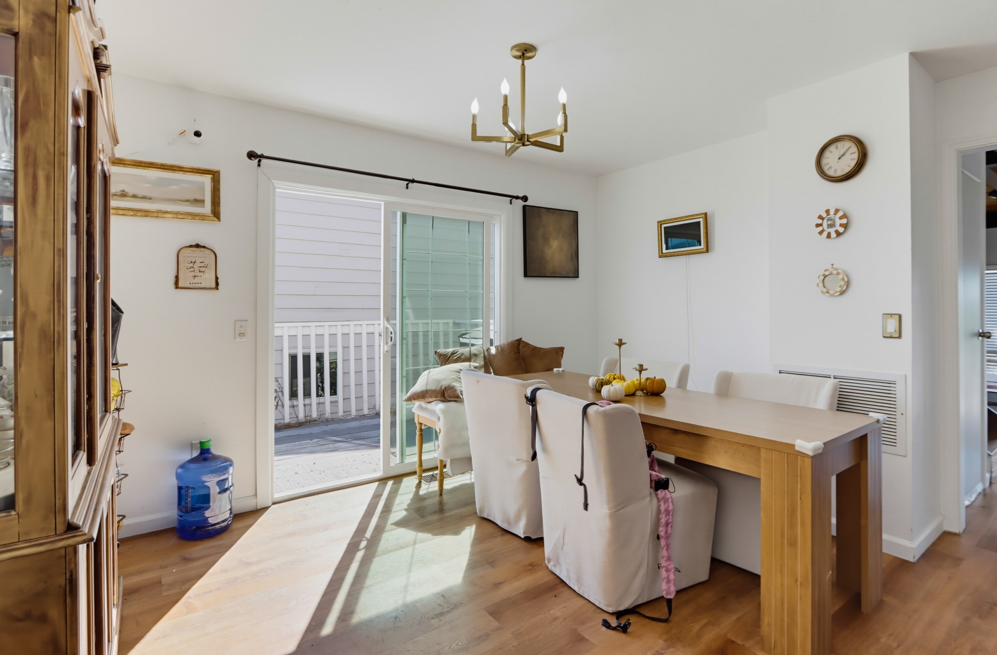 Virtual tour photo 12 of 55 for 9811 Eucalyptus St
