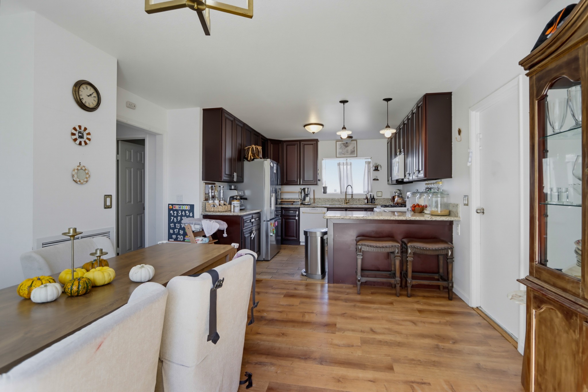 Virtual tour photo 13 of 55 for 9811 Eucalyptus St
