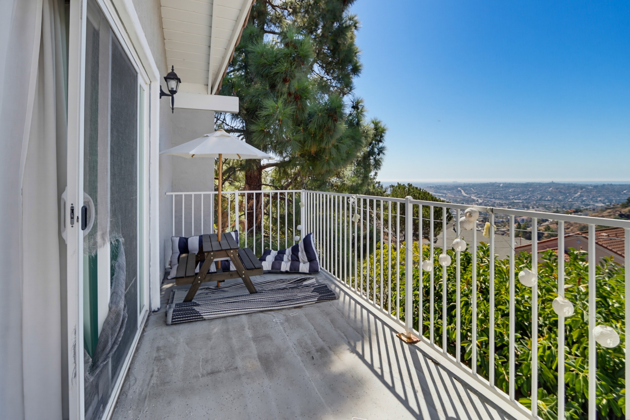 Virtual tour photo 30 of 55 for 9811 Eucalyptus St